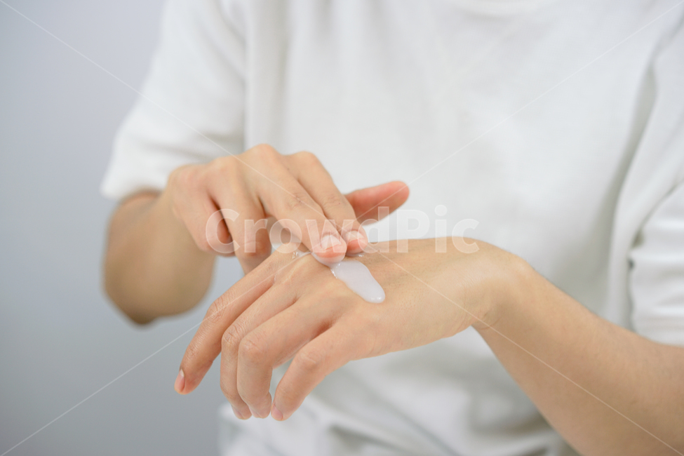 뷰티,스킨케어,피부관리,화장품,로션,beauty,skincare,cosmetic,lotion,손등,뷰티,미용,beauty treatment