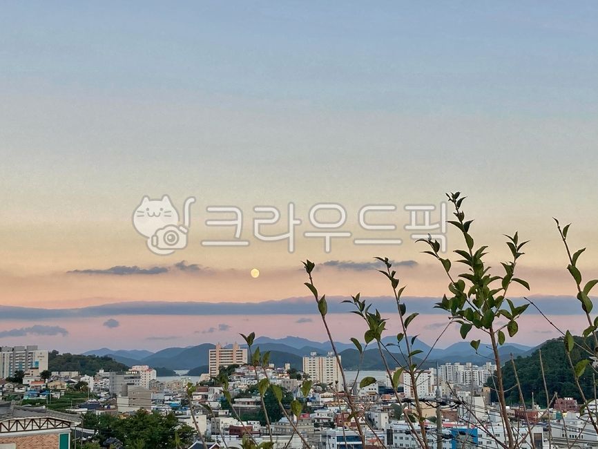 sky,fullmoon,full moon,moon,nature,sight,emotional sky,gradation,Sky of Autumn