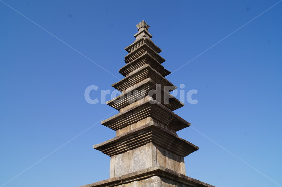 중앙탑,석탑,문화재,국보,불교문화재,7층석탑,조각상,동상,석상,조형물,statue,bronze statue,stone statue,종교,신앙,religion,belief,faith