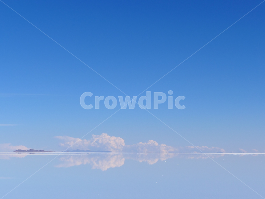 우유니,uyuni,소금사막,우유니소금사막,남미,볼리비아,salardeuyuni,우유니소금호수,소금호수,반사,물반사,구름,흰구름,푸른하늘,하늘