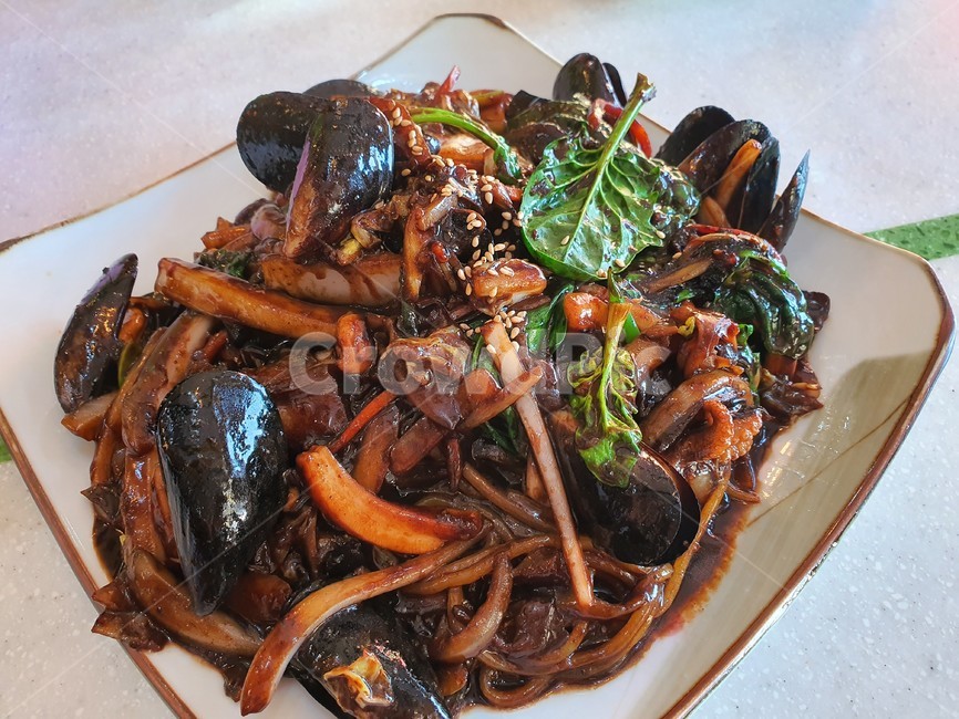 짜장면,food,음식,중화요리,요리,쟁반짜장,짜장,면요리,중국집,해산물,홍합,음식,식재료,요리,food,cook,meal,dishes,food reserves