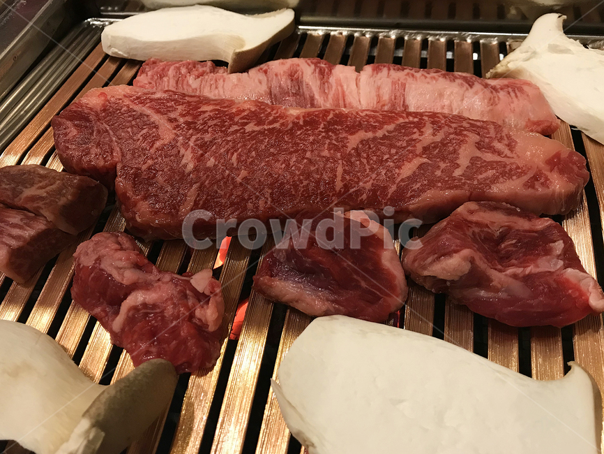 음식,food,고기,생고기,소고기,버섯,새송이버섯,불판,먹음직,맛집,육류,고기,meat