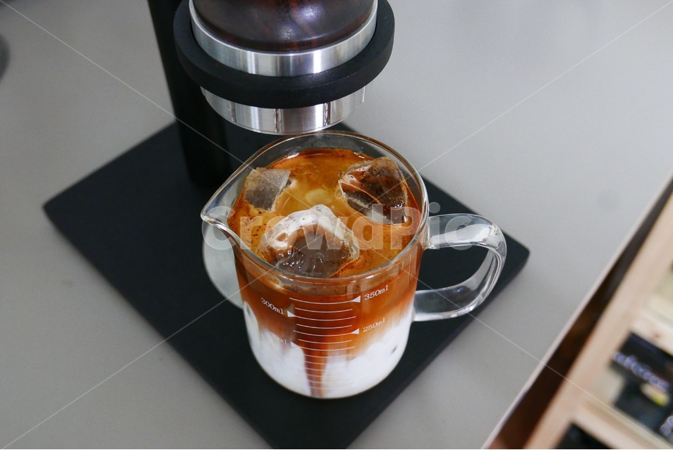 홈카페,커피,원두,espresso,에스프레소,수동머신,수동에스프레소머신,커피,카페,coffee,cafe