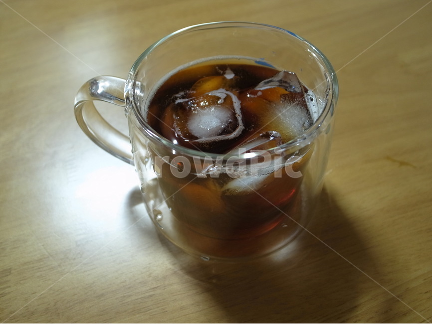 Ice americano,glass,Nukki,cold coffee,ice,cold drink,food nuki,drip coffee,coffee,coolness,A cup of coffee,Americano,mug,iced coffee