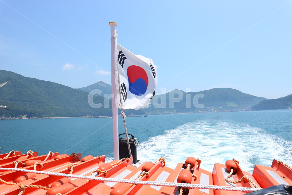 배,보트,애국기,바다,통영,거제,자연,풍경,nature,landscape,symbol,상징,flag,깃발