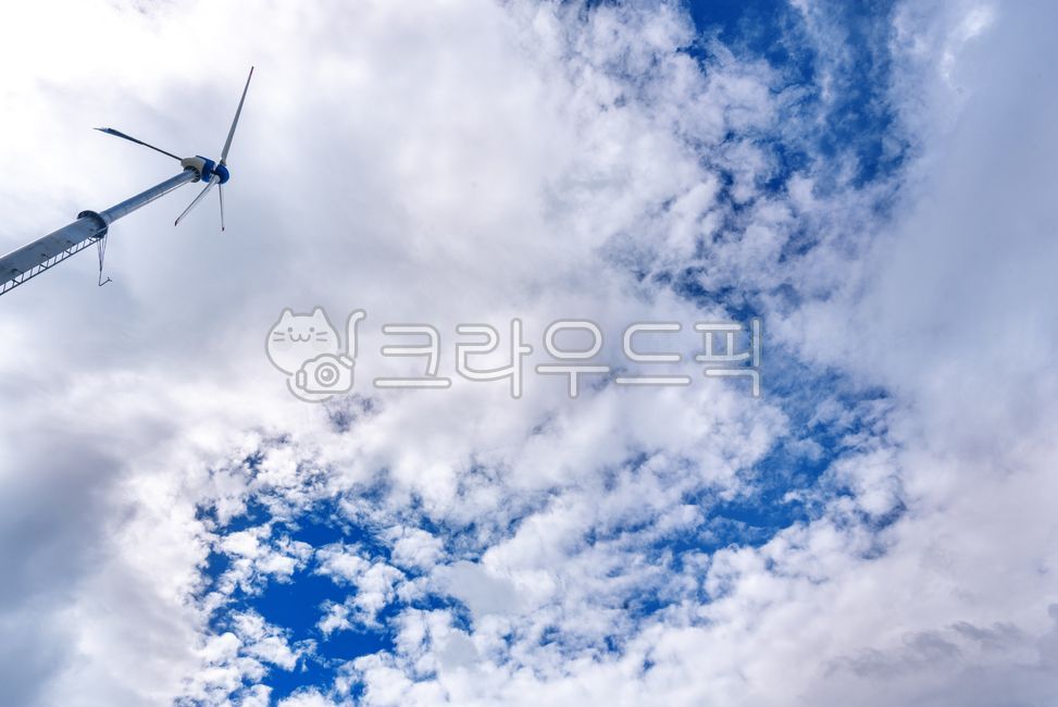 하늘,파란하늘,흰구름,맑은,날씨,깨끗한,공기,산소,여름,낮시간,오후,청정,배경,thesky,bluesky,whiteclouds,clearweather,cleanair,oxygen,summer,daytime,afternoon,clean,background