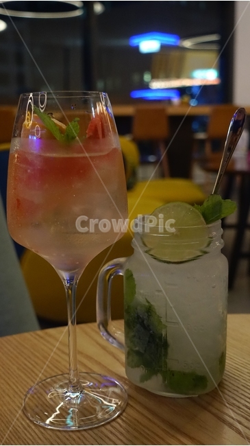 cocktail,칵테일,alcohol,알코올,beverage,마실것,drink,음주,모히토,jar