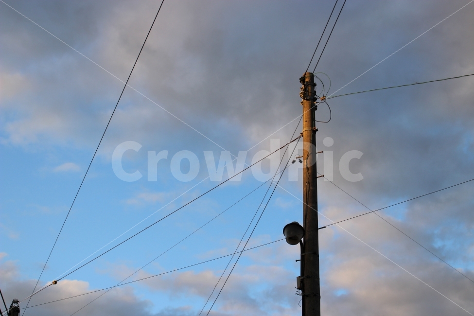 전봇대,하늘,구름,전기줄,전봇대전깃줄,선,산업,industry,industrial,에너지산업,energy industry,utility pole,전신주