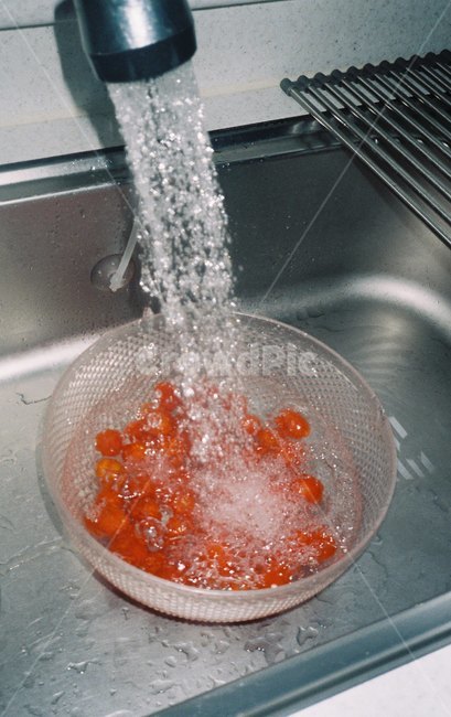 감성사진,필름,필름사진,과일,방울토마토,토마토,colorful,film,filmcamera,feeling,emotional,red,주방,키친,부엌,주방용품,요리도구,kitchen,kitchenware,cookroom,cookingutensil,음식,식재료,요리,food,cook,meal,dishes,food reserves,채소,야채,vegetables,감성,sensible,feeling
