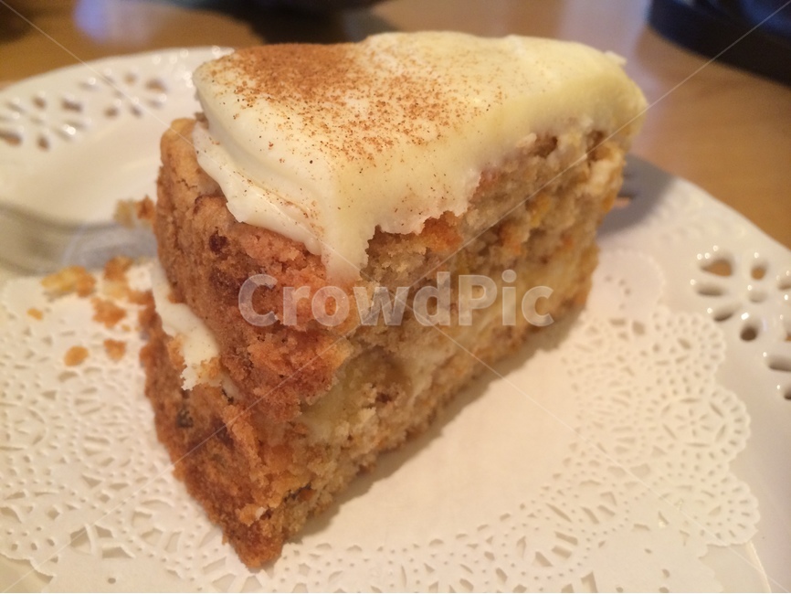 당근케이크,케이크,카페,디저트,달콤함,음식,식재료,요리,food,cook,meal,dishes,food reserves,빵,bread,디저트,간식,후식,dessert,snack