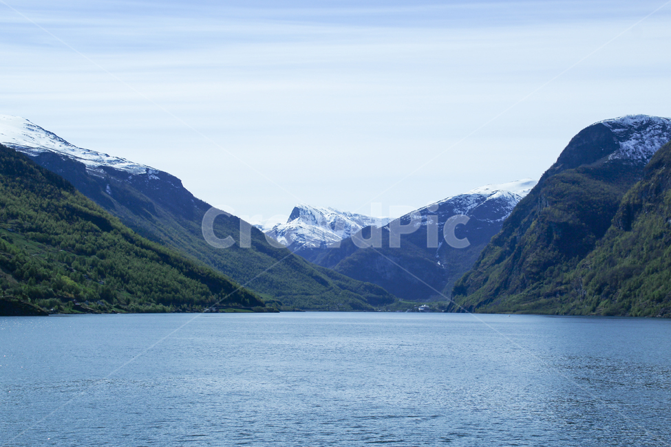 purity,magnificent,Clean,cute,peaceful,scene,spring,Sognefjord,beautiful,superb view,fjord,mountain,foot of the mountain,Aurlandfjord,scandinavia,sight,quiet,europe,Minister,picturesque,spare,Cliff,green,nature,everyone,riverside,mountain range,water,shar