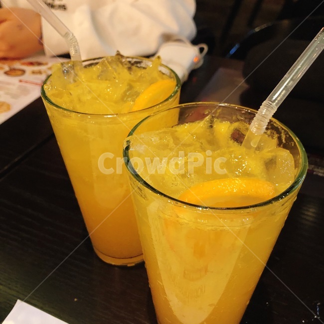 에이드,주스,레몬,빨대,음료,얼음,유리컵,음료수,음료수,drink,beverage