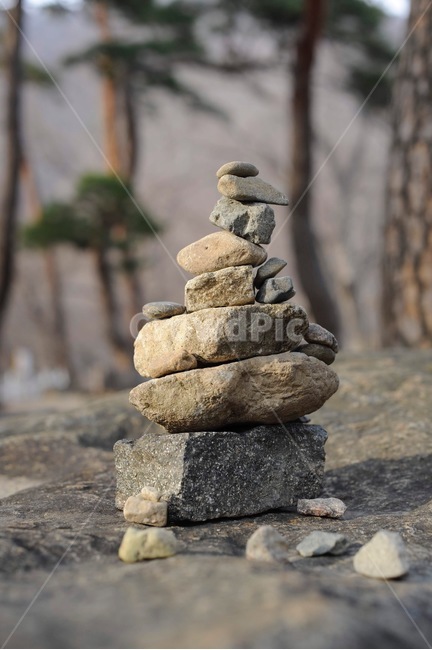 소원,돌,등산로,산책,기원,한국전통,한국문화,korean traditional,korean culture,종교,신앙,religion,belief,faith