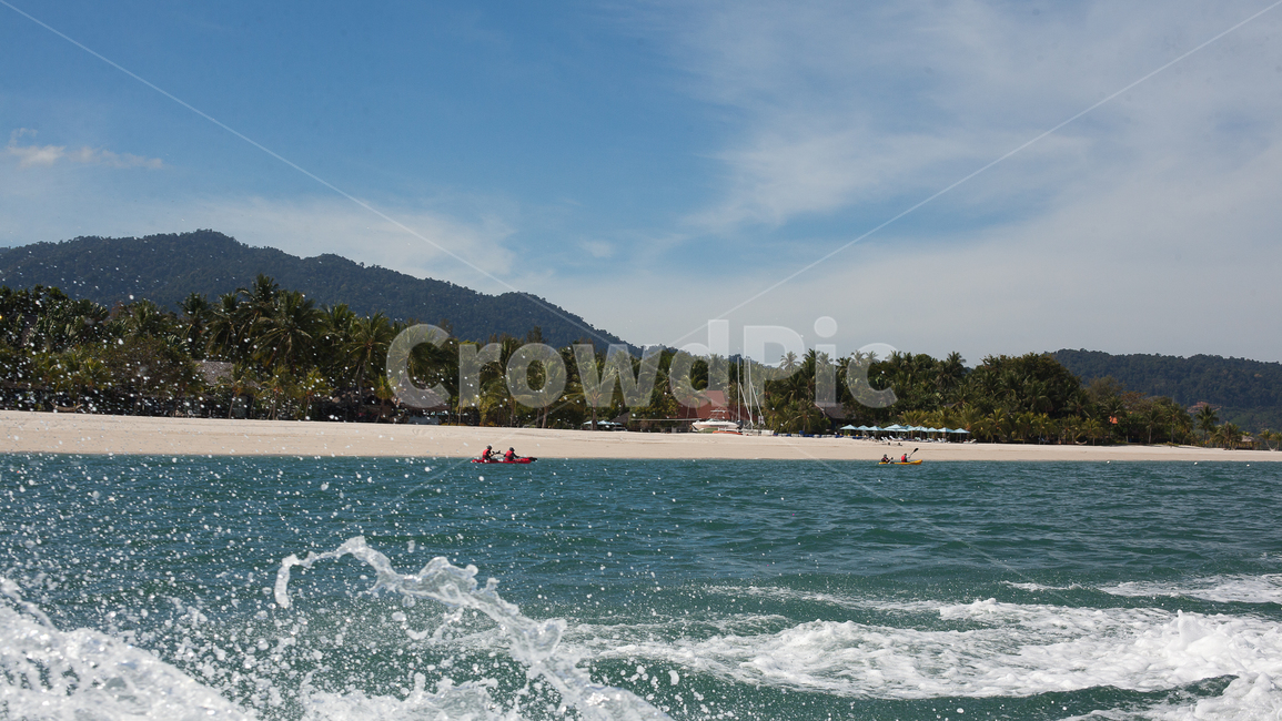 outdoors,옥외,water,nature,ocean,자연,물,대양,파도,여름,말레이시아,동남아,랑카위,체낭,해수욕장,액티비티,activity,해변외국자연풍경,외국,자연풍경,해변,바다,beach,sea