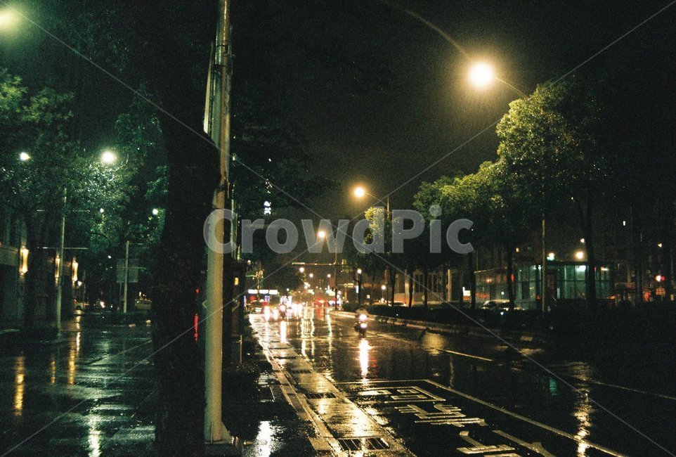 대만,비,저녁,밤거리,필름카메라,감성,비오는날,야경,밤,풍경,nightscape,night,landscape,비,비오는날,rain,rainy,asphalt,아스팔트
