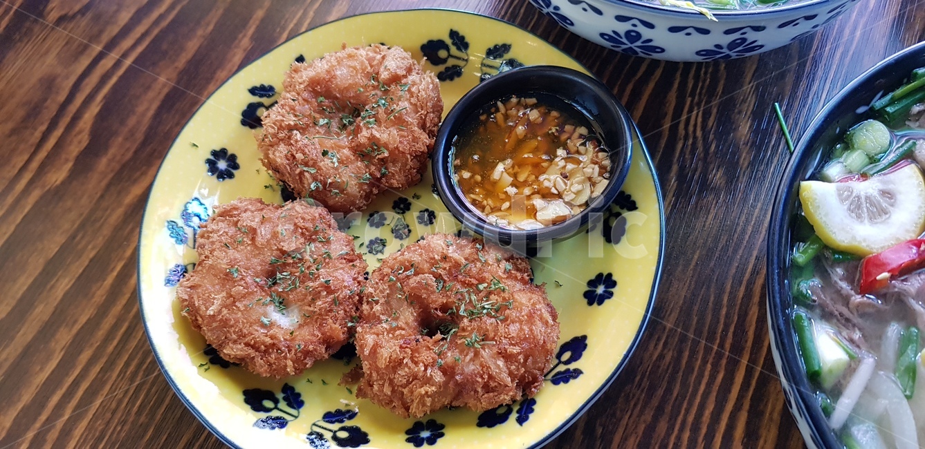 베트남,텃만꿍,튀김요리,새우와소고기,소스,음식,식재료,요리,food,cook,meal,dishes,food reserves