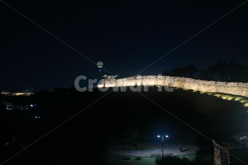 수원,행궁동,화성행궁,야경,밤,하늘,자연,풍경,열기구,야경,밤,풍경,nightscape,night,landscape,한국전통,한국문화,korean traditional,korean culture,건축물,건물외관,exterior,building,structure,architecture,construction,건물