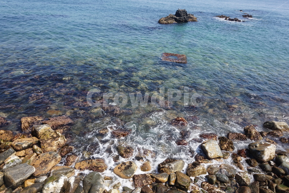 겨울바다,동해,바다,파도,에메랄드빛,풍경,물결,바닷가,sea,scenery,자연,풍경,nature,landscape,rock,록,vehicle,차량,boat,보트,transportation,교통