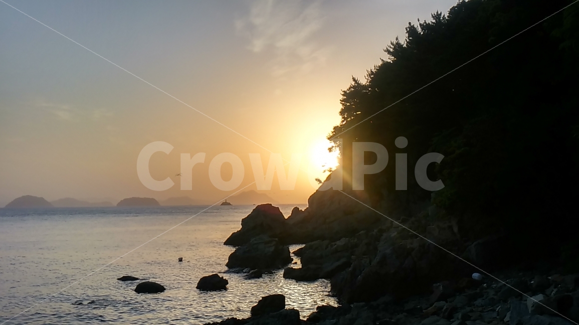 섬,일출,풍경,바다,하늘,해,자연,풍경,nature,landscape,한국자연풍경,한국자연경관,korea nature landscape,light,빛,flare,플레어,promontory,곶,outdoors,옥외