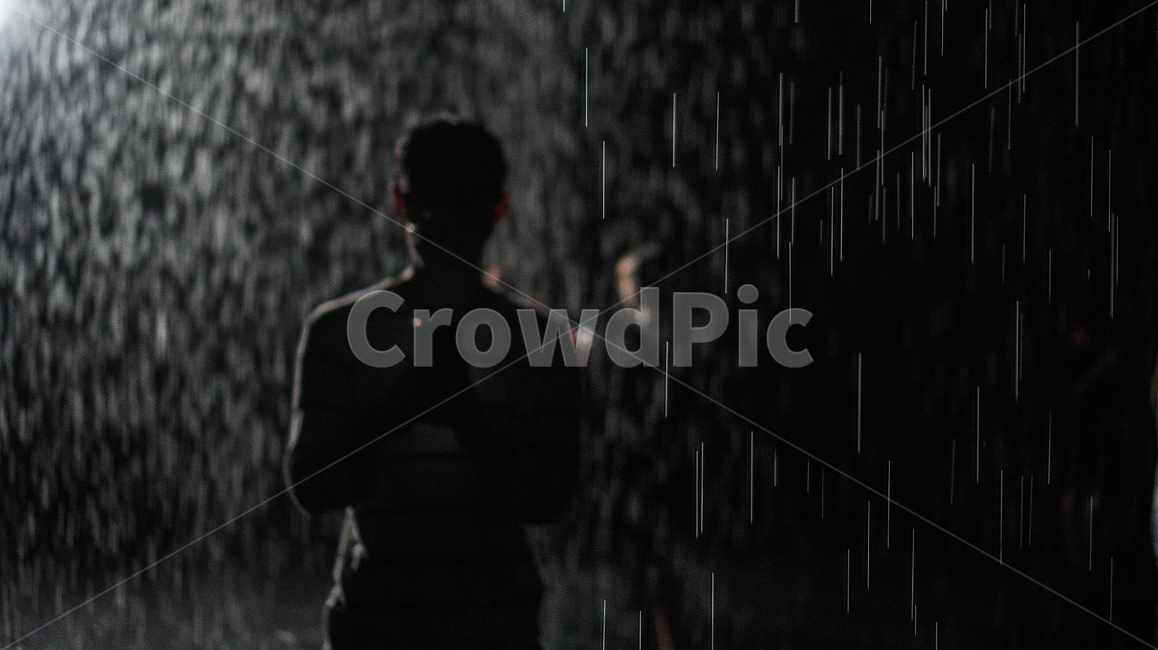 비,어둠,빛,사람,분위기,감성,사람,인물,인간,human,person,인물실루엣,사람실루엣,character silhouette,human silhouette,비,비오는날,rain,rainy