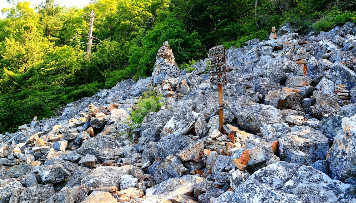 노추산,이성대,이정표,아리바우길,역,자연,풍경,nature,landscape,rubble,파편