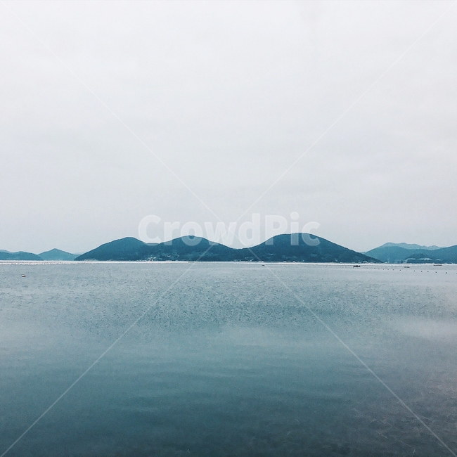 섬,남해,바다,아침,안개,분위기,자연,풍경,nature,landscape,outdoors,옥외,land,땅,water,물,ocean,대양,sea,shoreline,해안선