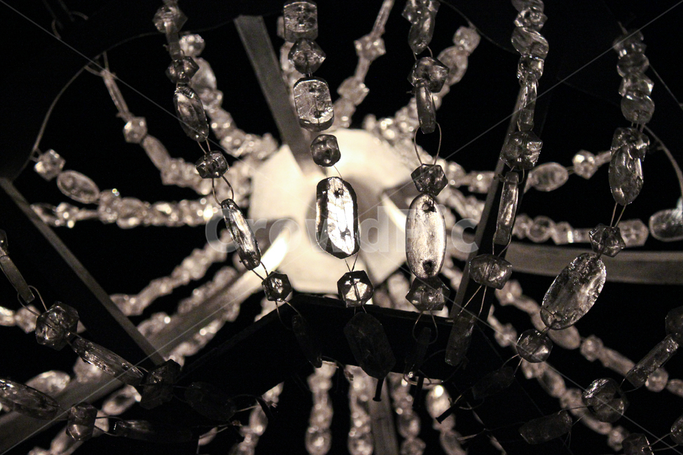 crystal,결정,accessory,부속물,necklace,jewelry,보석류,샹들리에,조명