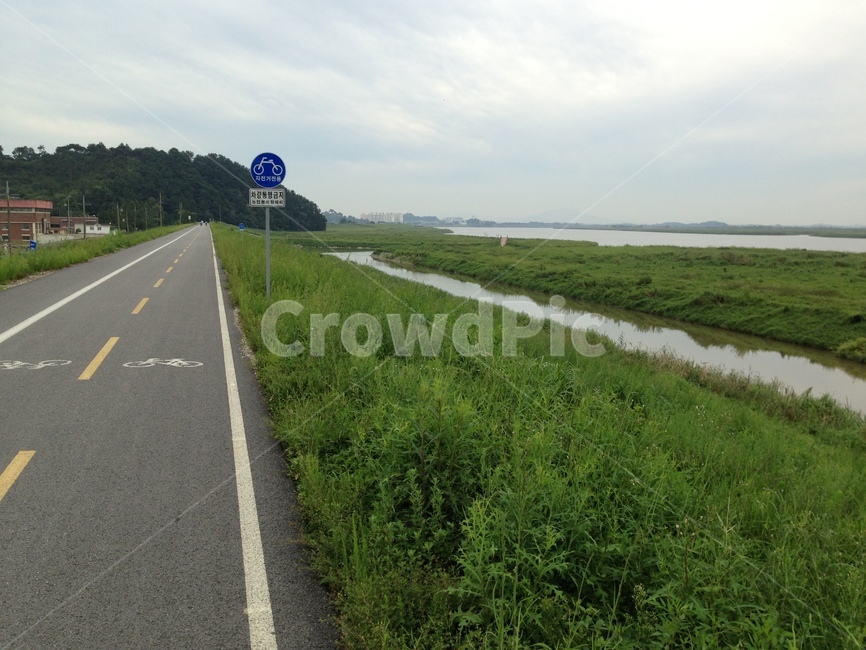 북한강,자전거도로,다리,교각,도로,한강,road,bridge,straight,풍경,river,낮,자연,풍경,nature,landscape,highway,고속도로,freeway,고속 도로