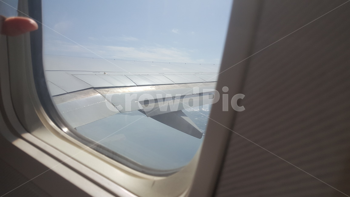 비행,하늘,구름,풍경,하늘풍경,자연,시야,landscape,travel,airplane,blue,sky,air,flight,plane,wing,fly,transportation,transport,aircraft,tourism,jet,white,background,nature,beautiful,cloud,vacation,journey,above,view,high,holiday,aerial,aviation,trip,window,창문