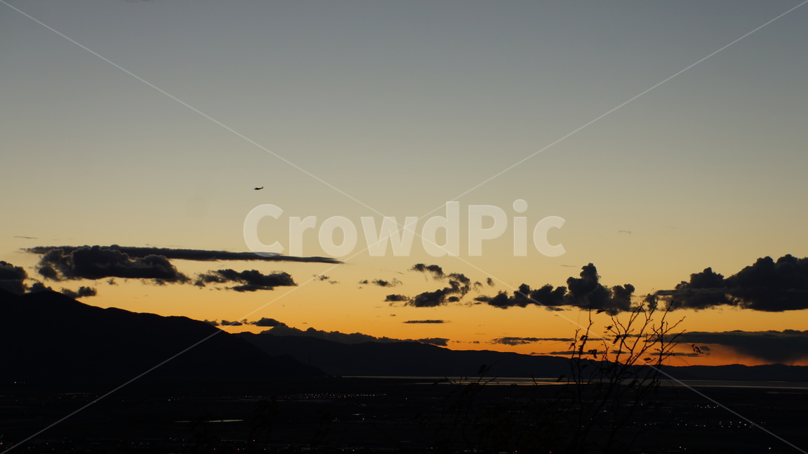 산,노을,배경화면,색감,하이킹,자연,풍경,nature,landscape,outdoors,옥외,sky,하늘,dusk,황혼,sunset,일몰,dawn,새벽,red sky,붉은 하늘
