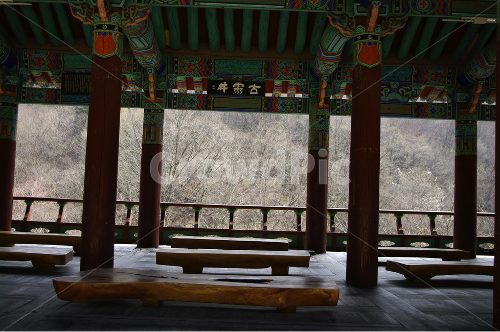 한국,밀양,표충사,사찰,절,정자,나무탁자,한국전통,한국문화,korean traditional,korean culture