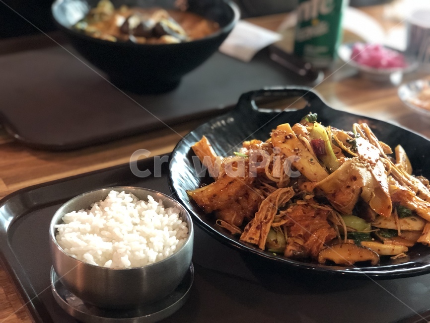 점심,런치,레스토랑,맛있는,간식,저녁,meal,식사,food,음식,dish,요리,마라샹궈,중국음식,밥,반찬,매운,매콤한,얼얼한,마라