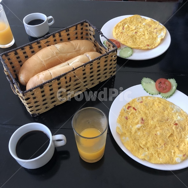 bread,빵,음식,food,breakfast,브런치,brunch,계란,egg,커피,coffee,오렌지,juice,주스,바게트,baguette,음식,식재료,요리,food,cook,meal,dishes,food reserves