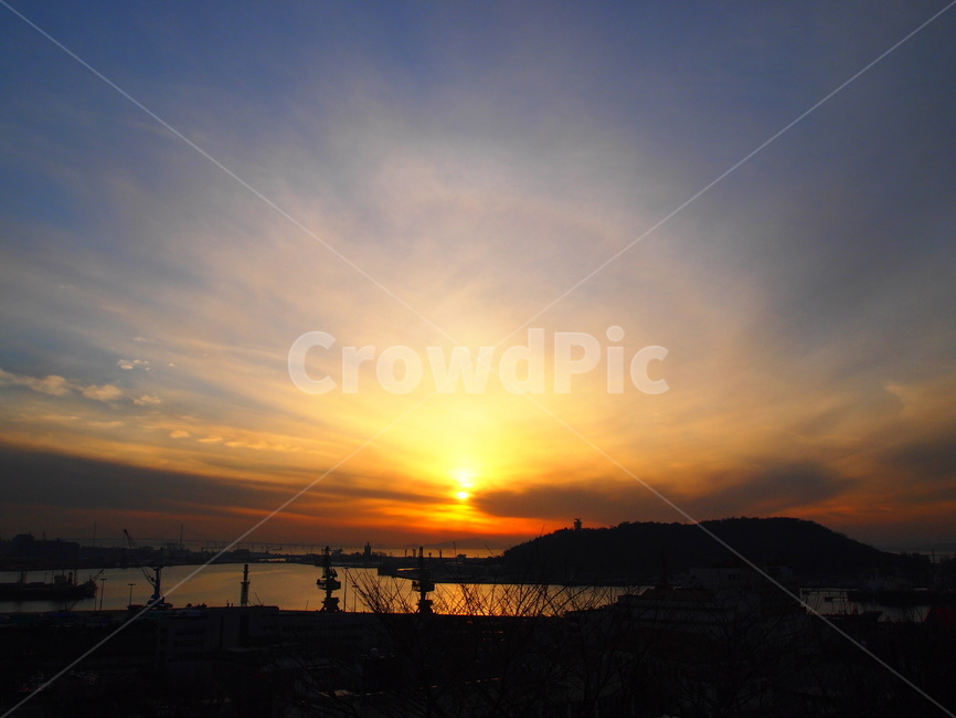 하늘,노을,여명,자연,야경,sky,nature,feeling,sunset,석양,황혼,감성,감성사진,나무,해넘이