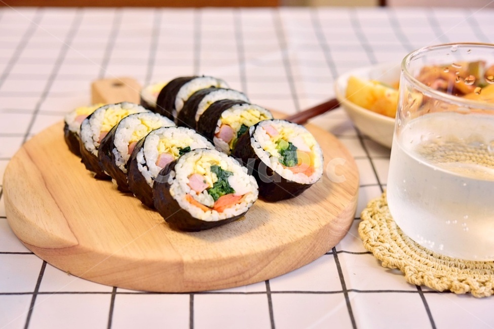 simple meal,kimbap,home food,vegetable kimbap,food