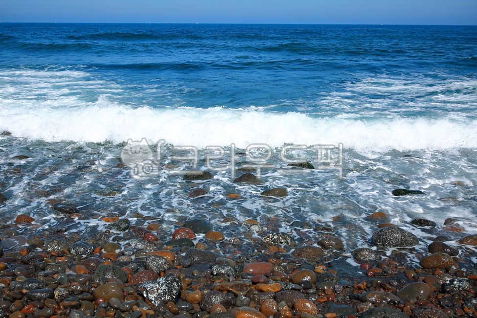 제주도,몽돌해변,알작지,조약돌,거품,파도,수평선,코발트,에메랄드,하늘,구름,돌,바람,sea,바다,ocean,대양,water,물,옥외,outdoors,자연,nature