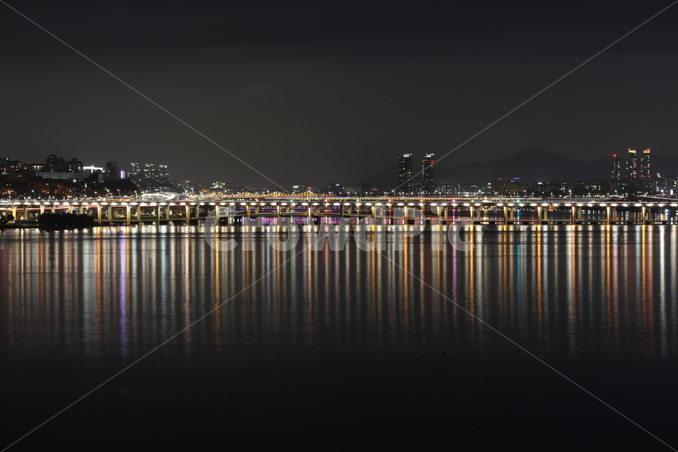 야경,한강,서울,도시,불빛,반영,nightview,seoul,city,lights,reflection,반포대교,잠수교,야경,밤,풍경,nightscape,night,landscape,도시,city,water,물,waterfront,워터 프론트