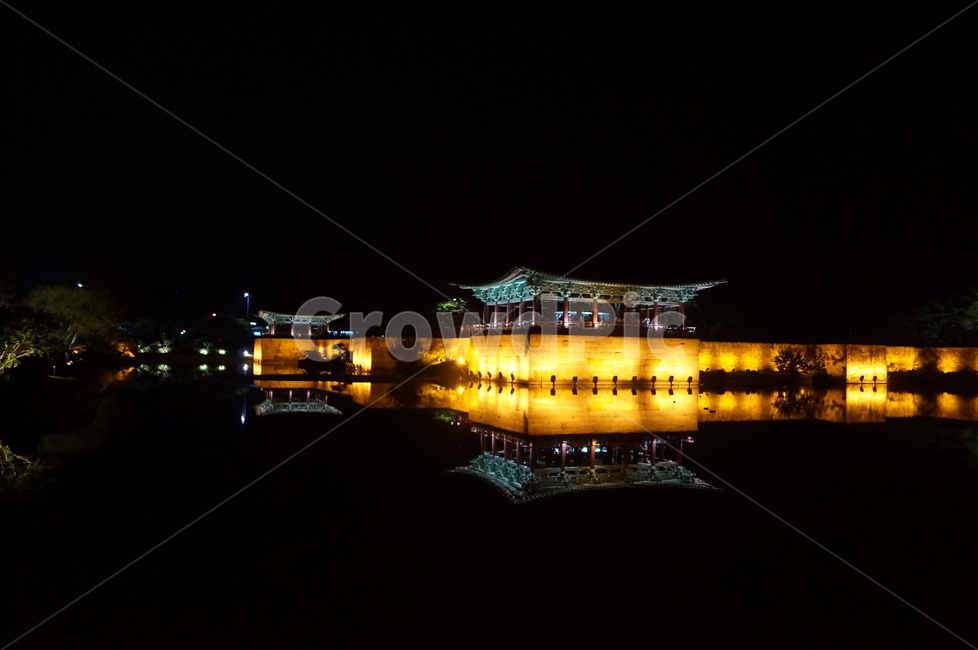 경주,안압지,한국,연못,야경,야경,밤,풍경,nightscape,night,landscape,한국전통,한국문화,korean traditional,korean culture,랜드마크,landmark,tourist attraction,한국랜드마크,한국관광지,한국명소,korea landmark,korea tourist attraction,building,건물,architecture,건축물
