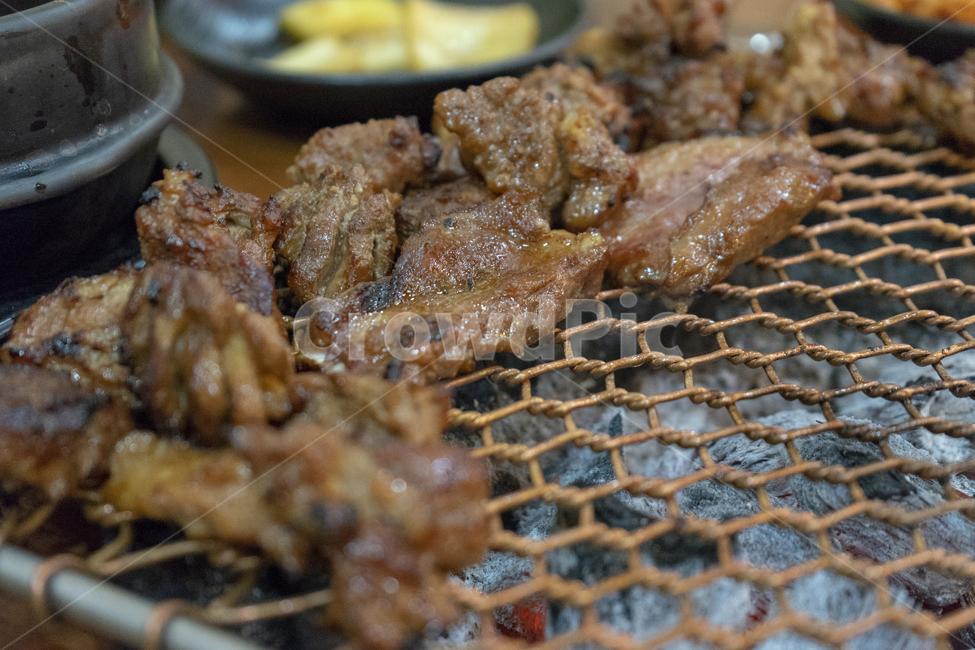 gridiron,Charcoal grill,Pork barbecue,grilledspareribs,koreafood,pork,grill,food,king ribs,charcoalgrilled