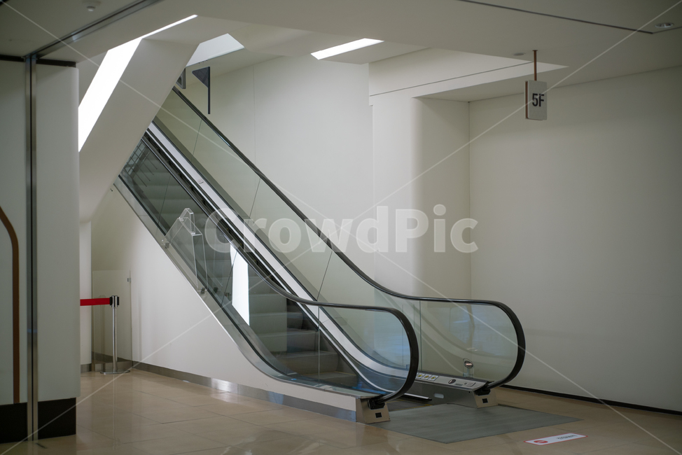 에스컬레이터,escalator,handrail,banister,난간,staircase,계단