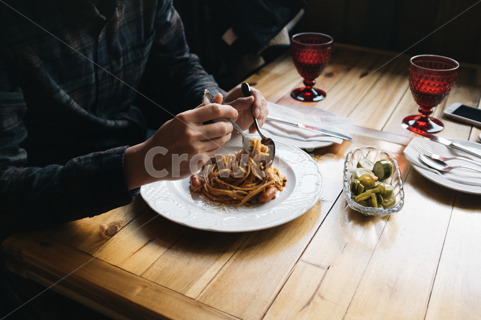 나폴리탄,파스타,스파게티,나폴리탄스파게티,pasta,lunch,레스토랑,napolitan,양식,겨울,분위기,food,사람,person,경양식