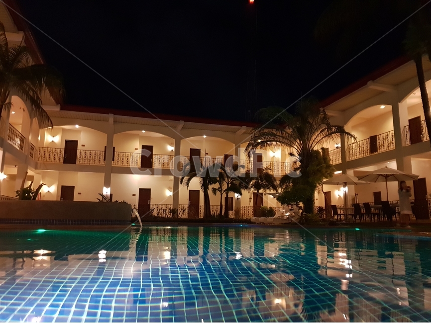수양장,리조트,휴양지,야경,swimmingpool,night,여름,계절,summer,season,야경,밤,풍경,nightscape,night,landscape,해외,외국,세계,foreign,oversea,world,building,건물,hotel,호텔