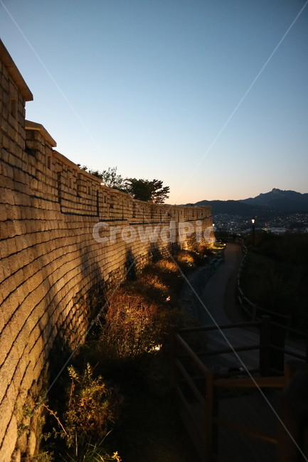 낙산공원,야경,성곽,풍경,서울,야경,밤,풍경,nightscape,night,landscape,한국전통,한국문화,korean traditional,korean culture,건축물,건물외관,exterior,building,structure,architecture,construction,wall,벽