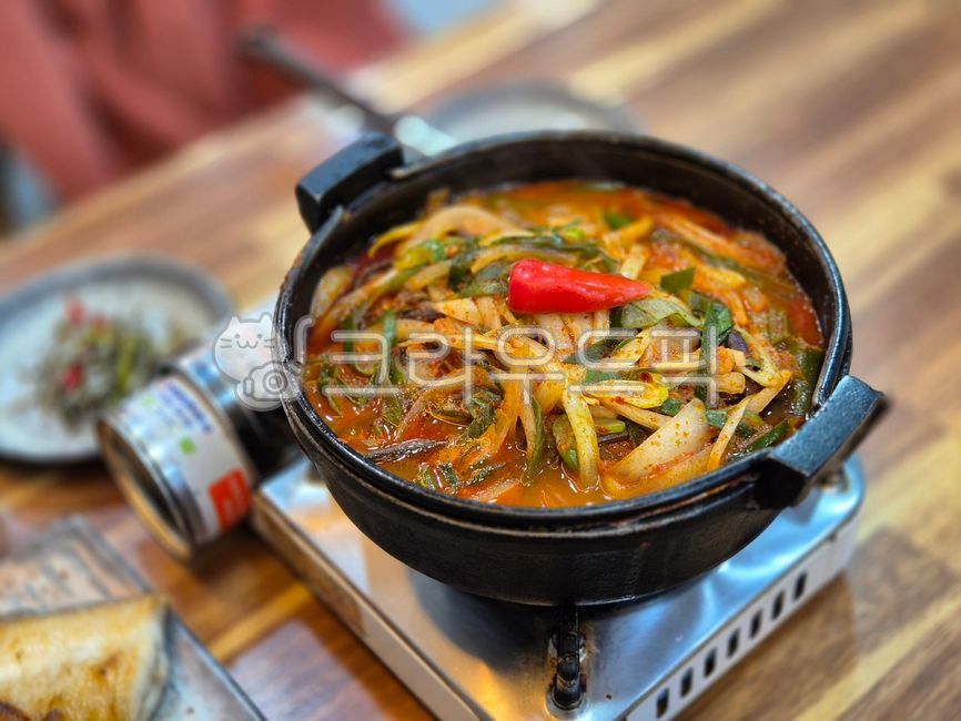 Grilled hairtail,hairtail,Korean food,stew,pot,gas burner