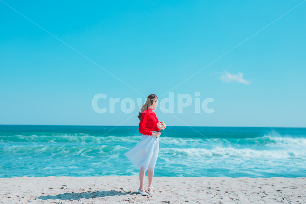 바다,파도,빨강,신부,스냅,해변,바다,beach,sea,사람,인물,인간,human,person,여성,여자,woman,female,lady,색깔,색상,색채,색감,color sense,color sensitivity,feeling of color