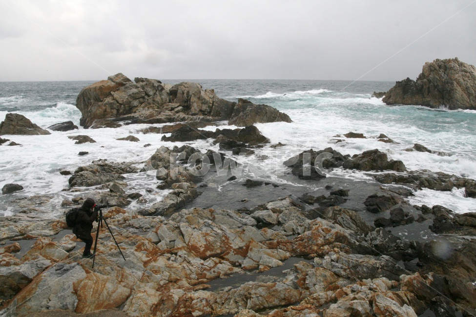 바다,바위,파도,사진가,갯바위,자연,풍경,nature,landscape,한국자연풍경,한국자연경관,korea nature landscape,사람,인물,인간,human,person,사진작가,포토그래퍼,photographer,promontory,곶
