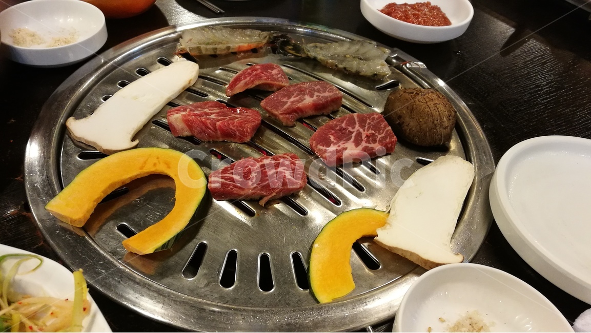 한우,소고기,쇠고기,그릴,외식,한국음식,food,호박,버섯,갈빗살,음식,식재료,요리,food,cook,meal,dishes,food reserves,육류,고기,meat,한식,한국음식,한국요리,korean food,korean dishes,korean meal,korean cook
