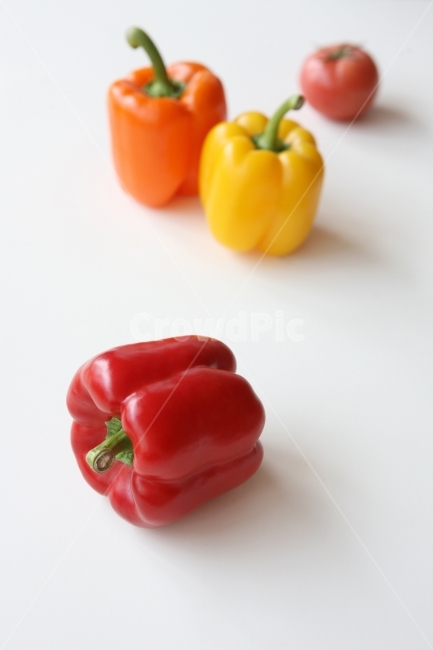 음식,오브젝트,파프리카,토마토,레드,빨강,노랑,옐로우,주황,넷,야채,채소,녹색,그린,화이트,흰색,푸드,다이어트,요리,비비드,신선한,컬러풀,영양소,건강,그룹,먹다,피망,세로사진,음식,식재료,요리,food,cook,meal,dishes,food reserves,채소,야채,vegetables,누끼,remove background