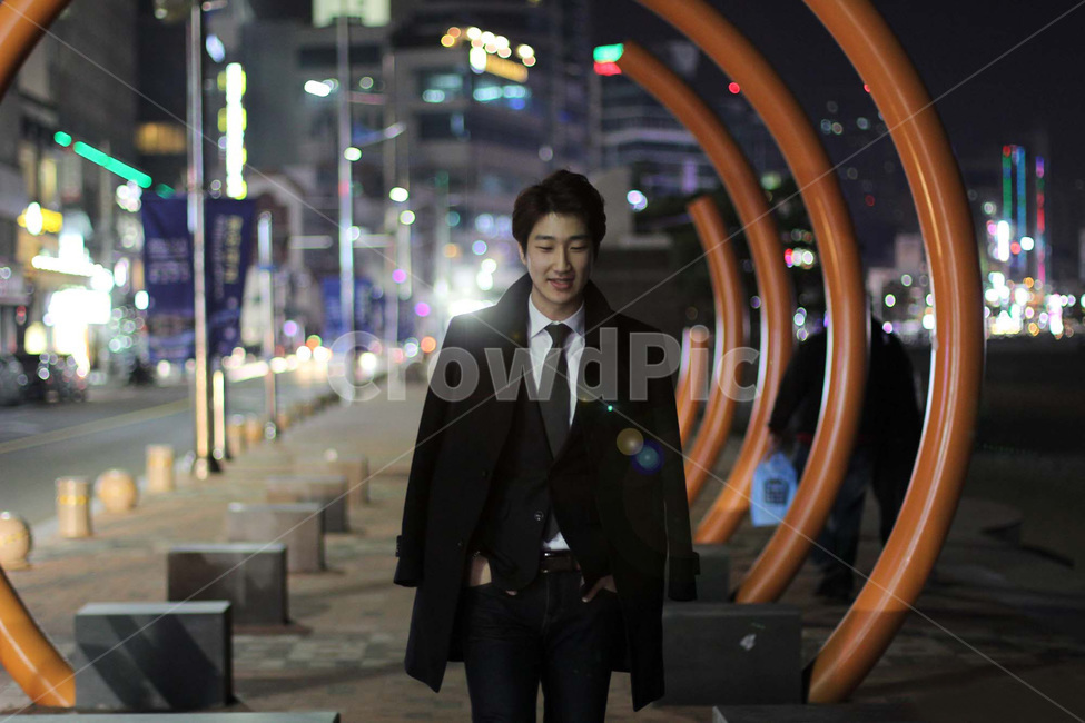 남성의류,남성패션,남자패션,남자화보,인물화보,야경,남성자켓,인물,스트릿패션,남성캐주얼,캐주얼정장,부산바다,캐주얼수트,넥타이,패션,남자청바지,데일리패션,패션화보,남자상반신,사람,인물,인간,human,person,남성,남자,man,male