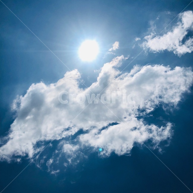 하늘,화창,구름,날씨,햇빛,파란,푸른,sky,cloud,blue,기분좋은,따뜻한,봄날,자연,풍경,nature,landscape,outdoors,옥외,flare,플레어,light,빛